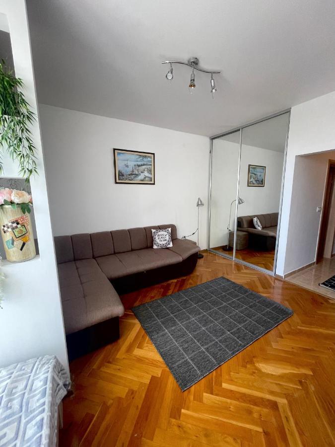 Bar Center Studio Apartment Exterior photo